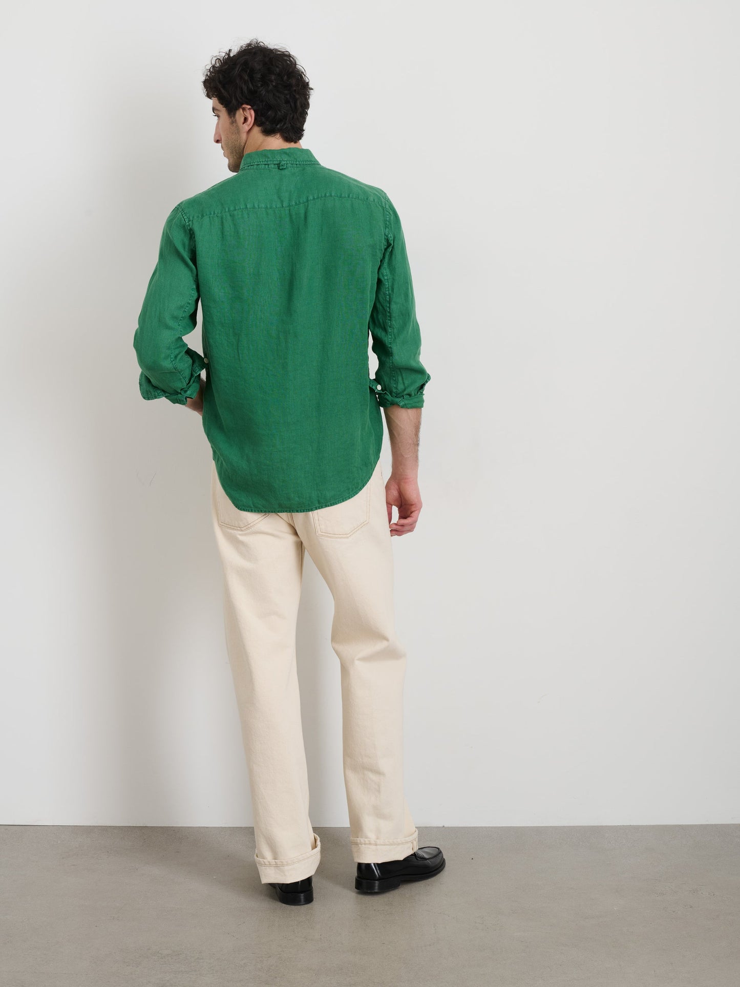 Alex Mill Mill Shirt in Linen Tropic Green