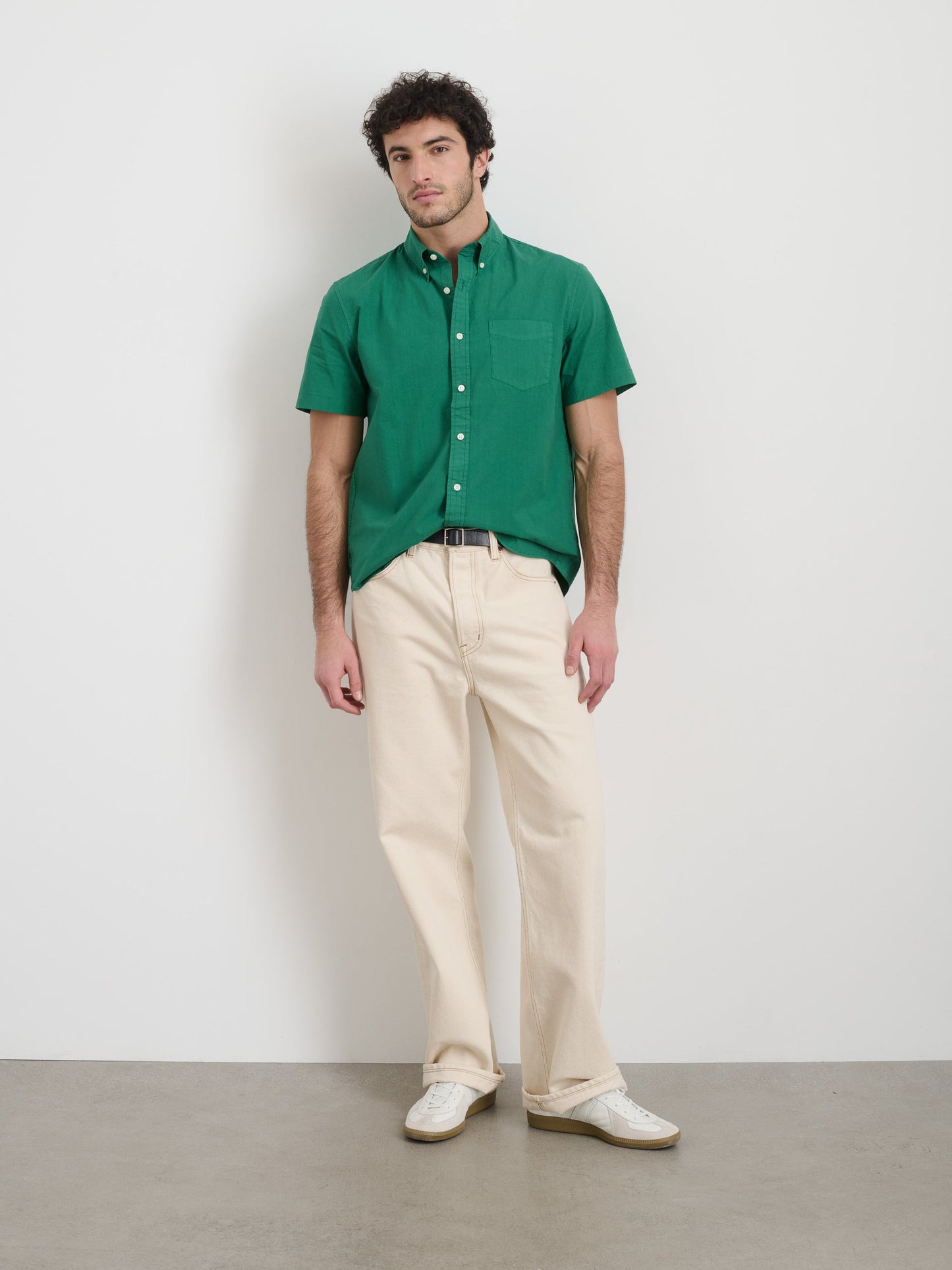 Alex Mill Short Sleeve Mill Shirt in Cotton Bright Emerald